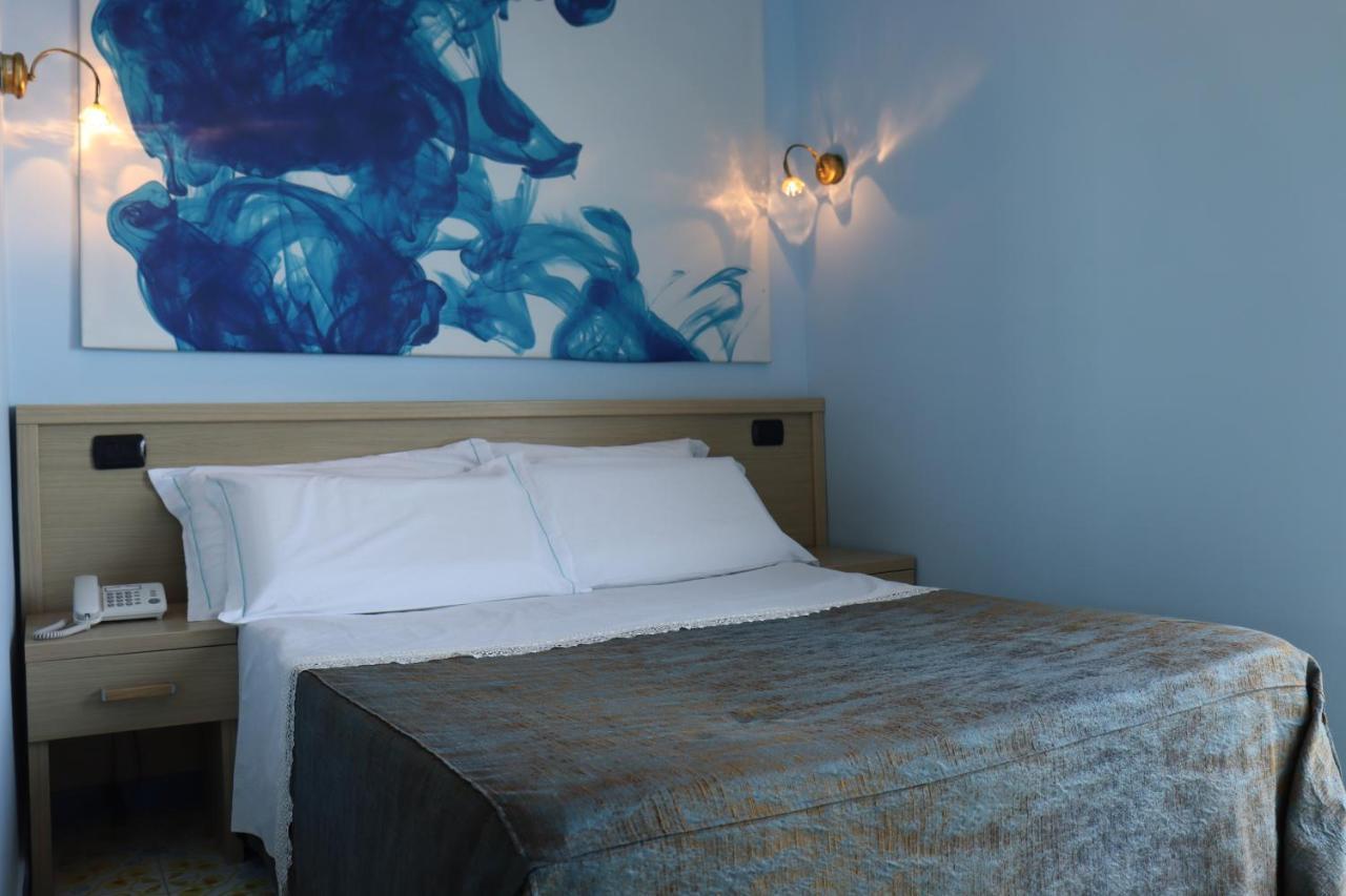 Hotel Paradiso Castellammare di Stabia Buitenkant foto