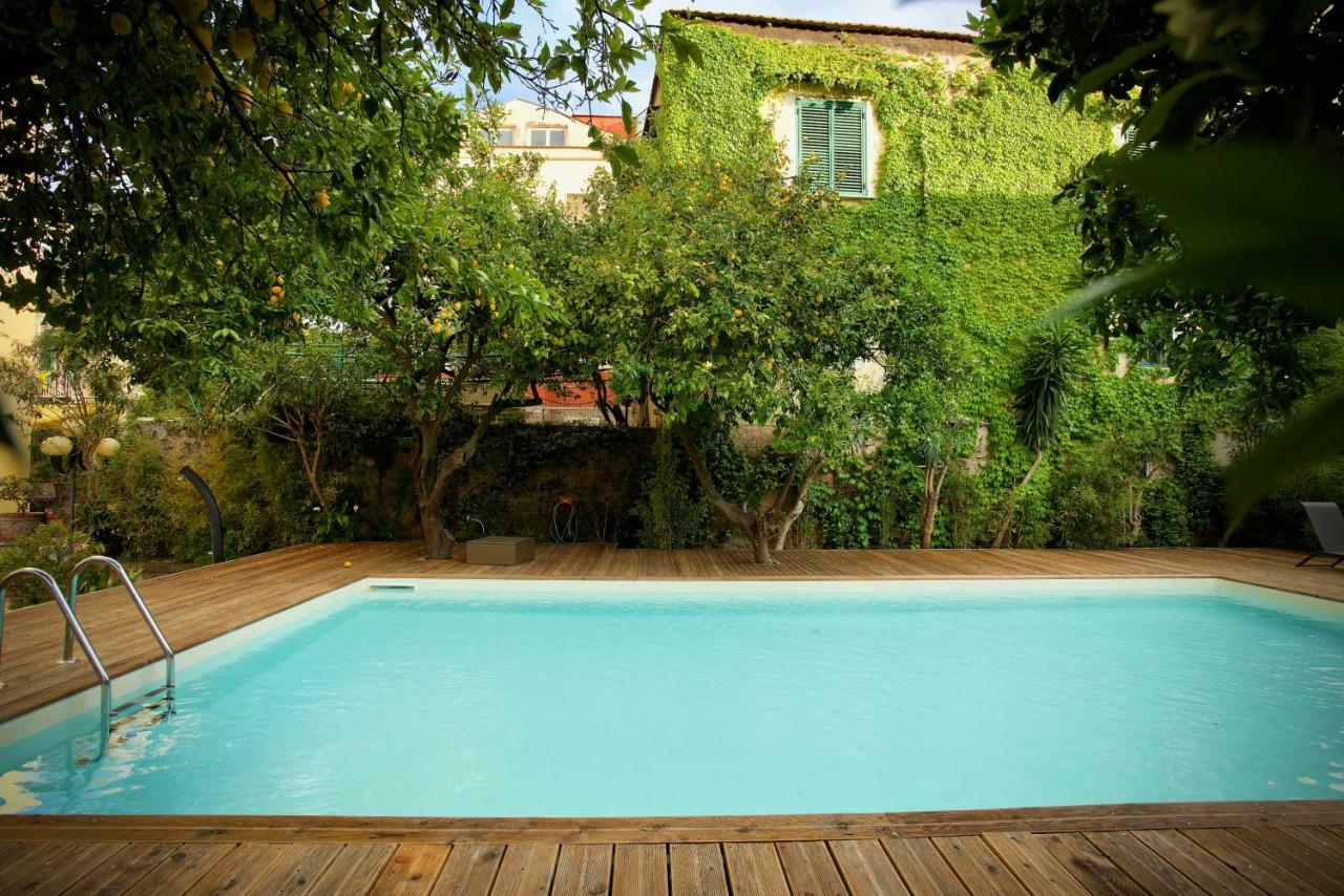 Hotel Paradiso Castellammare di Stabia Buitenkant foto
